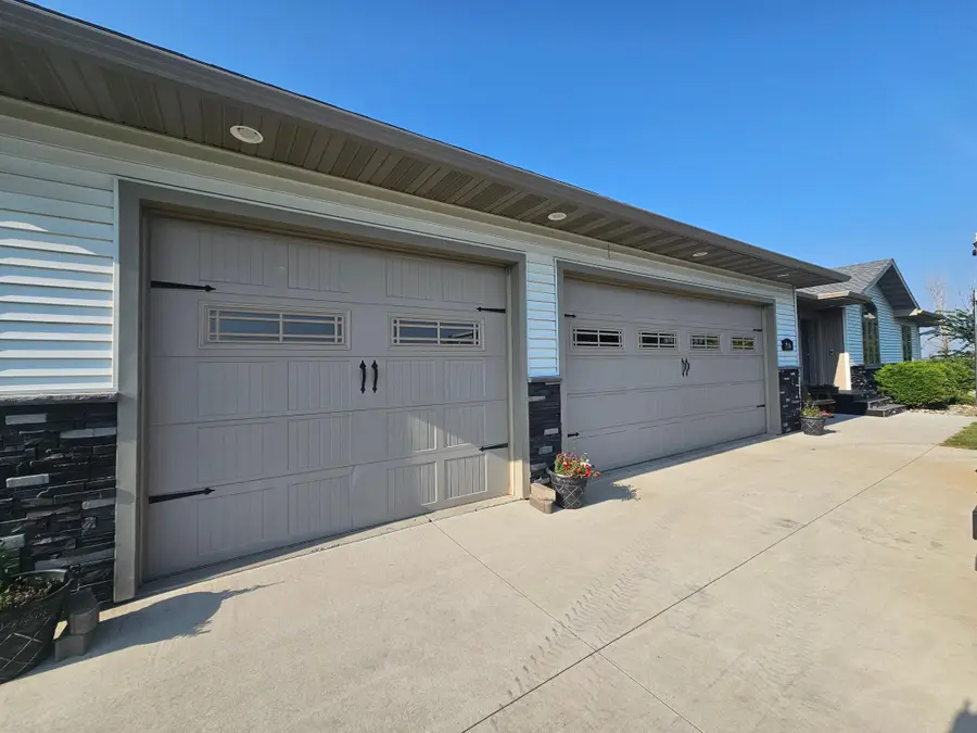 7580 Country Creek Road, Wahpeton, ND 58075 - #2