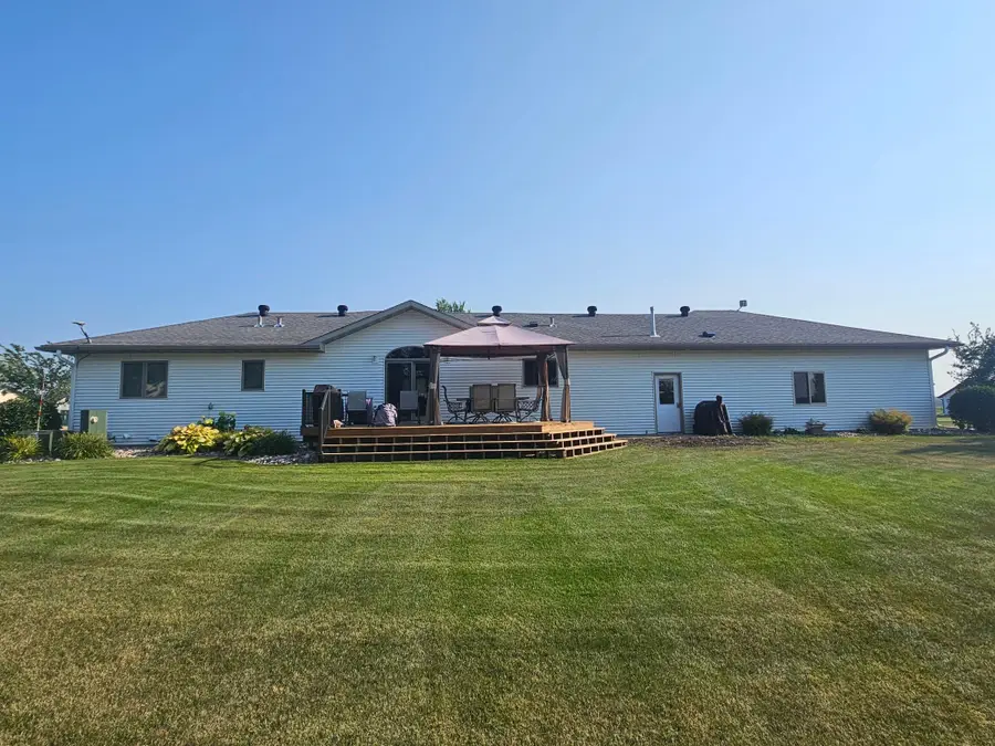 7580 Country Creek Road, Wahpeton, ND 58075 - #3