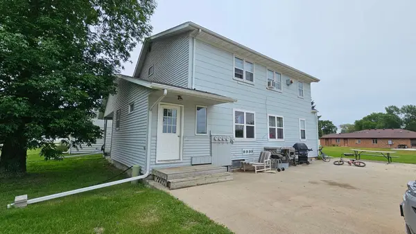 104 5th Avenue S, Wahpeton, ND 58075