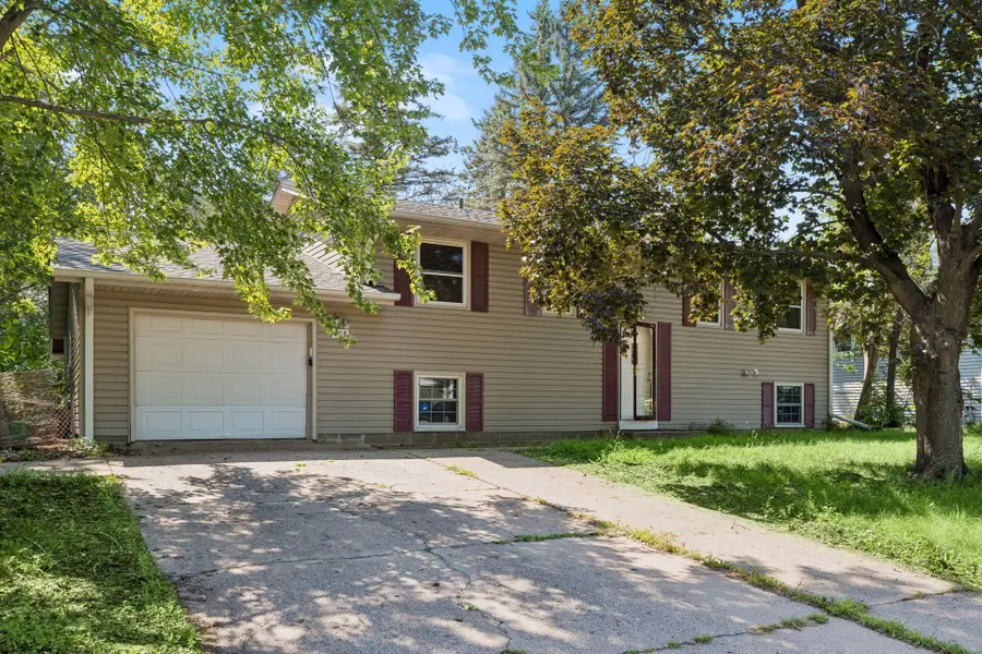 408 117th Avenue Nw, Coon Rapids, MN 55448 - #2