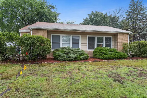 2249 Louisiana Avenue S, Saint Louis Park, MN 55426