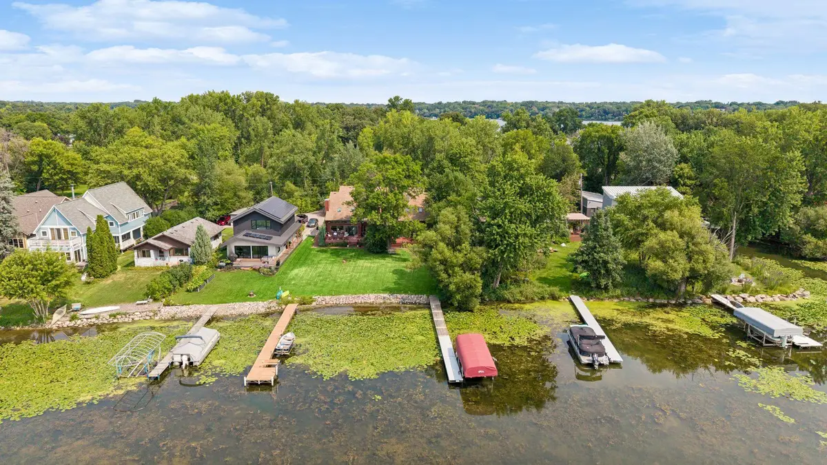 225 Peninsula Road, Medicine Lake, MN 55441 - #1