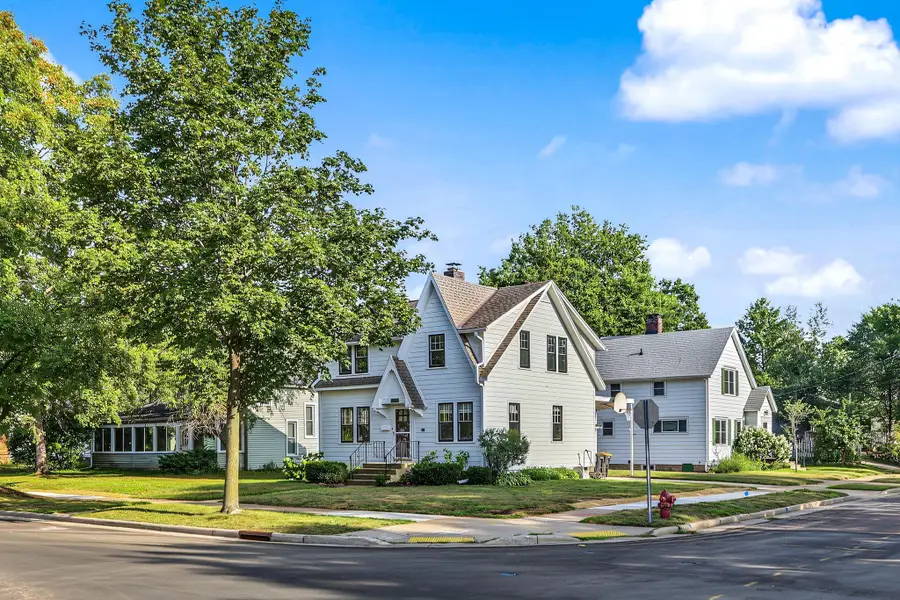 539 W Grand Avenue, Eau Claire, WI 54703 - #3