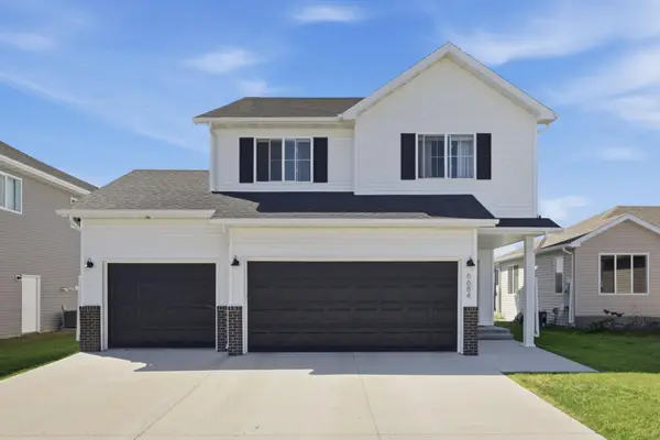 6684 Toronto Drive S, Fargo, ND 58104