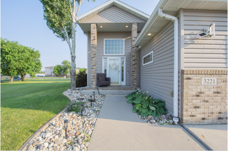 3221 11th Avenue S, Moorhead, MN 56560 - #3