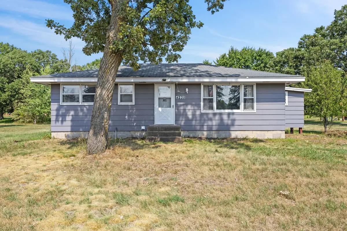 4235 229th Avenue Ne, Bethel, MN 55005 - #1
