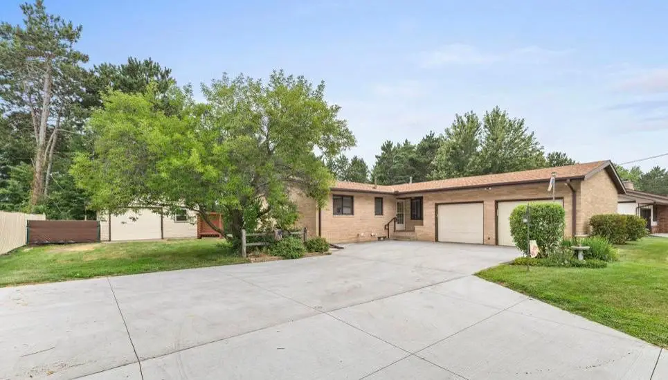 345 Sunset Lane N, Cambridge, MN 55008 - #1