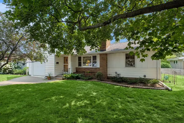 1266 Smith Avenue S, West Saint Paul, MN 55118