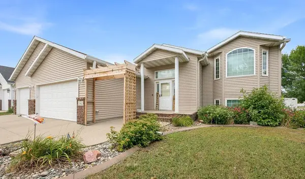 1502 Baywood Drive, West Fargo, ND 58078