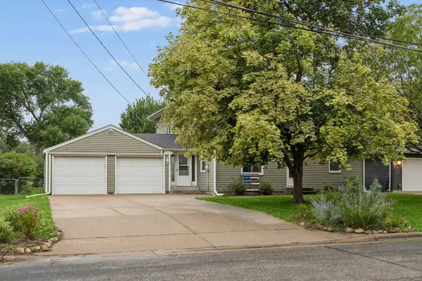20635 Hughes Avenue W, Lakeville, MN 55044