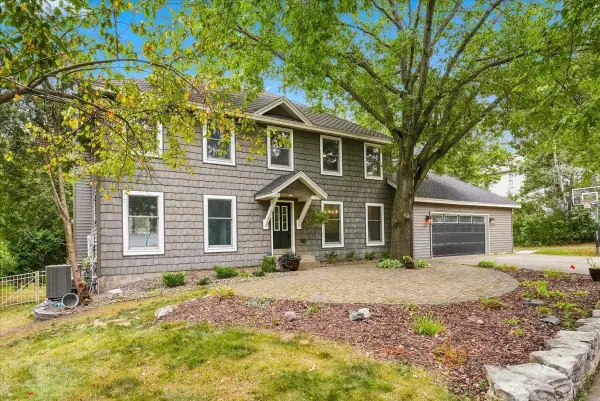 1516 Northridge Drive, Hudson, WI 54016