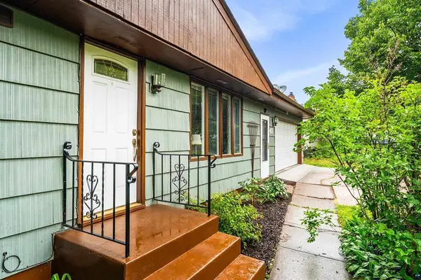 703 Ebony Avenue, Duluth, MN 55811