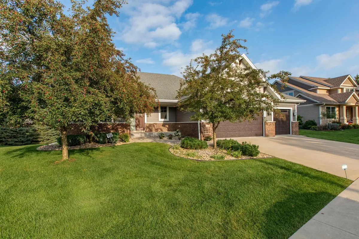 5124 Scenic Oak Drive Sw, Rochester, MN 55902 - #1