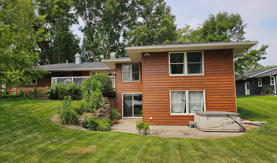 1909 Country Club Drive Ne, Willmar, MN 56201 - #2