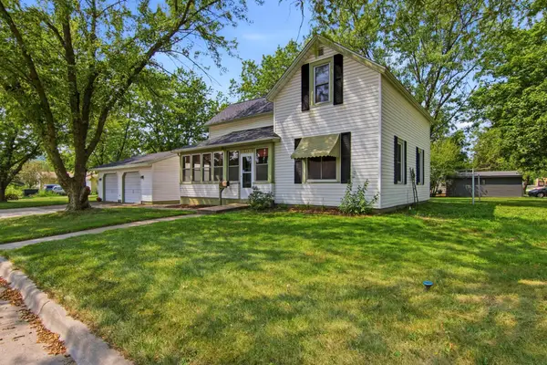808 Bailey Avenue, Wabasha, MN 55981