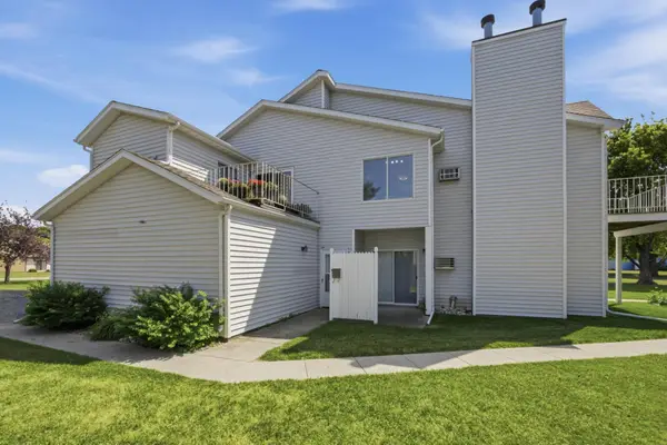 2807 32nd Street S, Moorhead, MN 56560