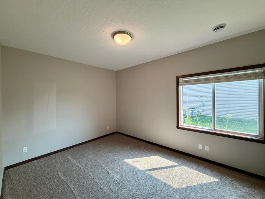 1506 6 Avenue Ne, Dilworth, MN 56529 - #2