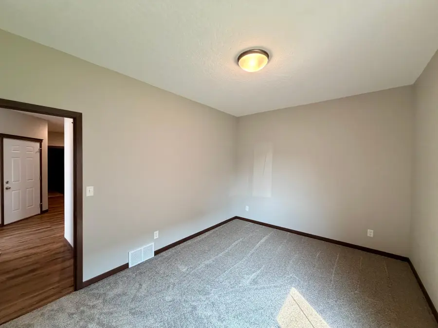 1506 6 Avenue Ne, Dilworth, MN 56529 - #3
