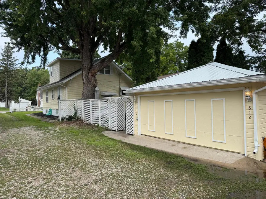 812 Bridge Avenue, Albert Lea, MN 56007 - #2