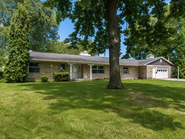 233 2nd Street Se, Madelia, MN 56062