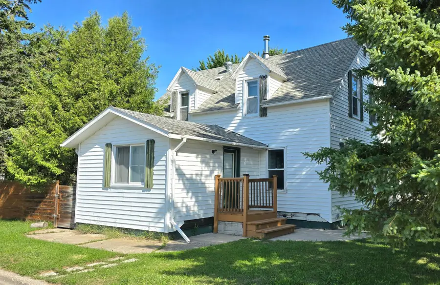 125 4th Avenue Se, Clearbrook, MN 56634 - #2