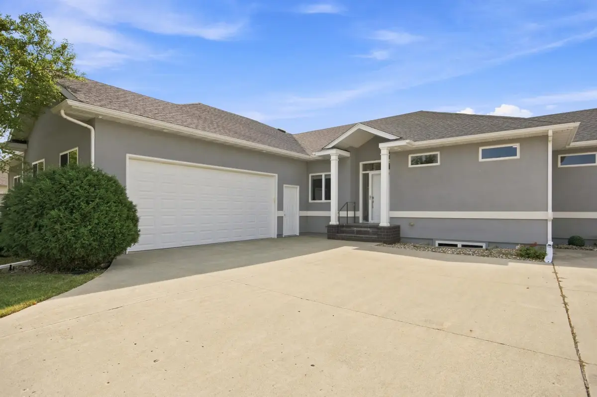 715 Northridge Way, West Fargo, ND 58078 - #1