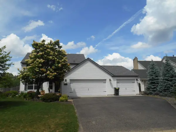 4013 Stonebridge Drive S, Eagan, MN 55123