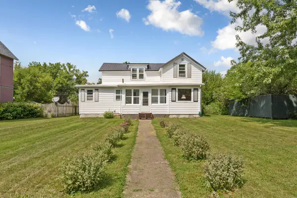 122 W School Street, Owatonna, MN 55060