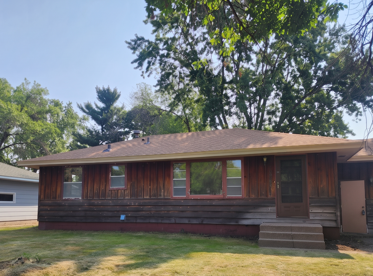 11003 Norway Street Nw, Coon Rapids, MN 55448 - #1