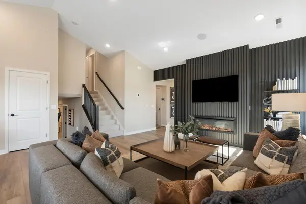 4107 Ramsay Way, Waconia, MN 55387