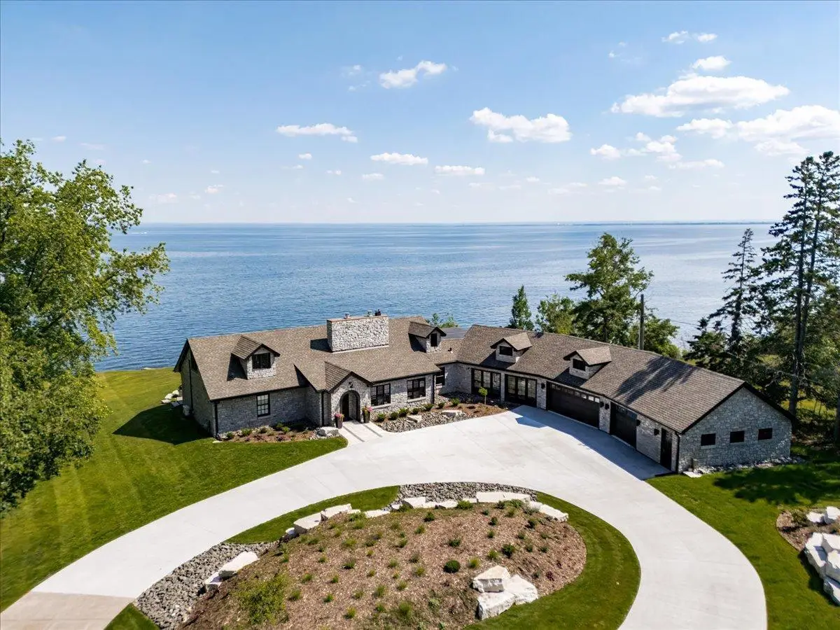 2836 London Road, Duluth, MN 55804 - #1