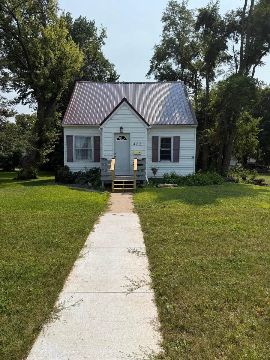 428 E Rooney Avenue, Appleton, MN 56208 - #3
