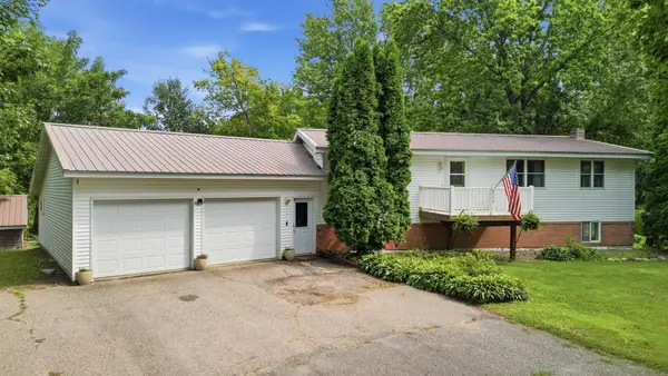 517 1st Street S, Waterville, MN 56096