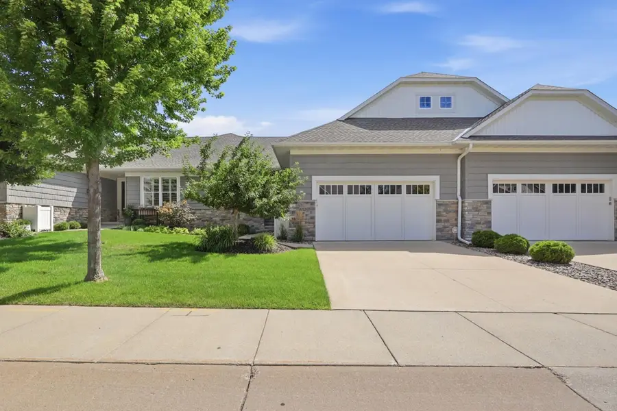 8652 Lake Riley Drive, Chanhassen, MN 55317 - #2
