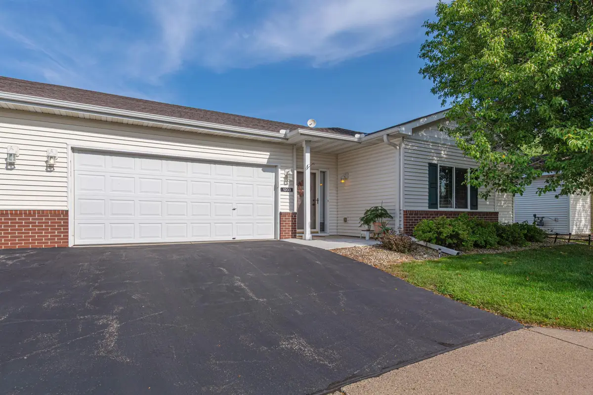 1303 Presidential Drive, Northfield, MN 55057 - #1