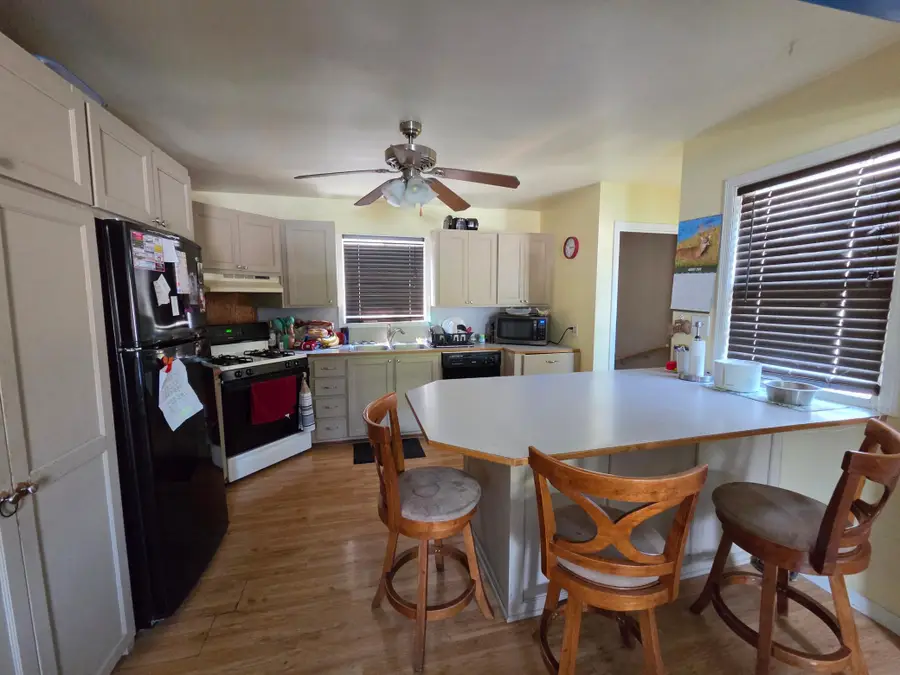813 Ulstad Avenue, Albert Lea, MN 56007 - #2