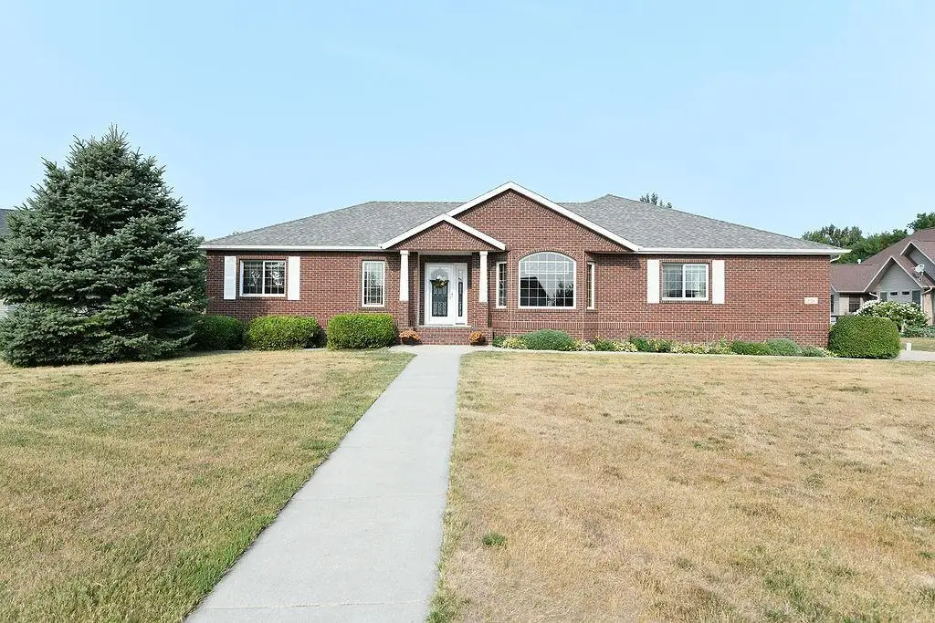520 2nd Avenue S, Kindred, ND 58051 - #1