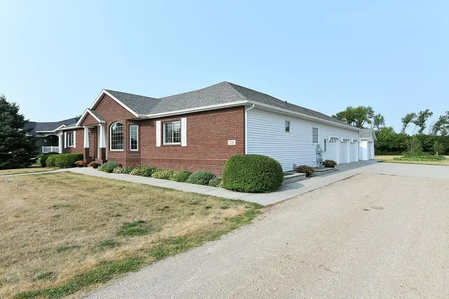 520 2nd Avenue S, Kindred, ND 58051 - #2
