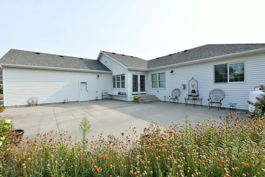 520 2nd Avenue S, Kindred, ND 58051 - #3