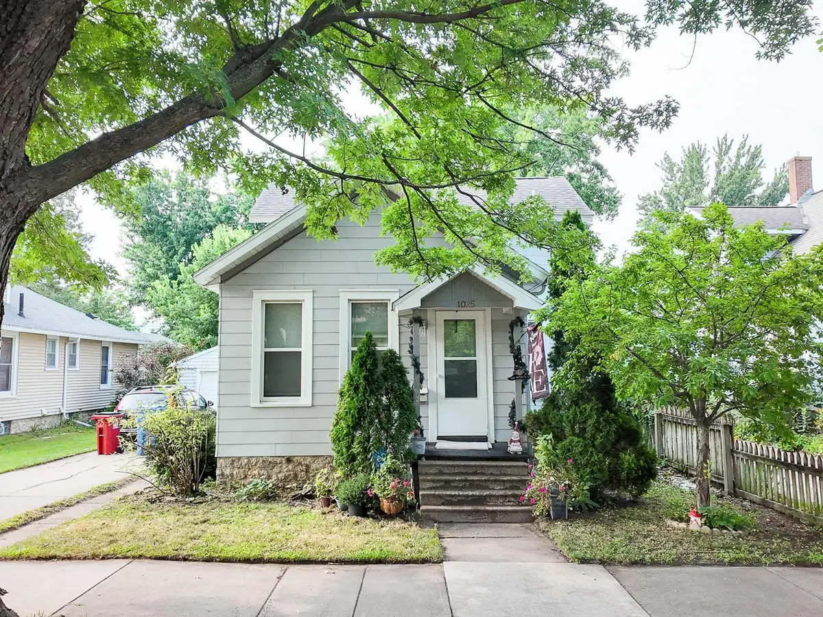 1025 W Wabasha Street, Winona, MN 55987 - #1