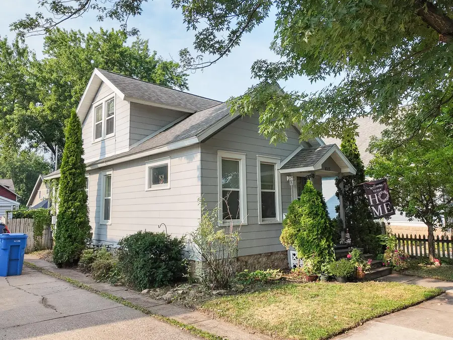 1025 W Wabasha Street, Winona, MN 55987 - #2