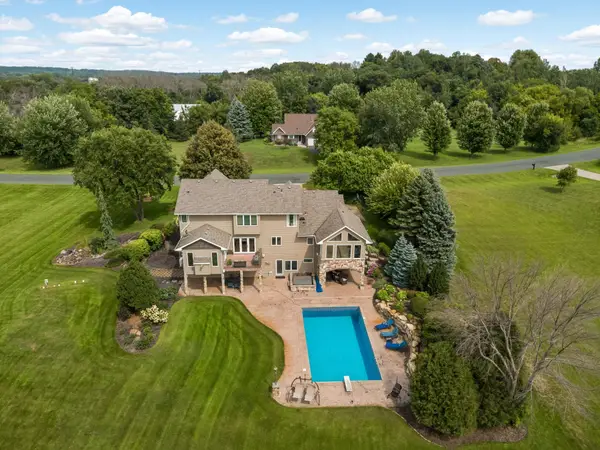 24600 Emerald Lane, Lakeville, MN 55044
