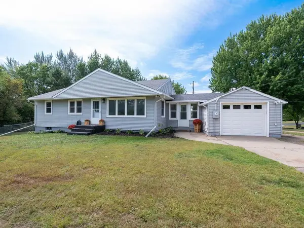 125 Elm Drive, Carver, MN 55315