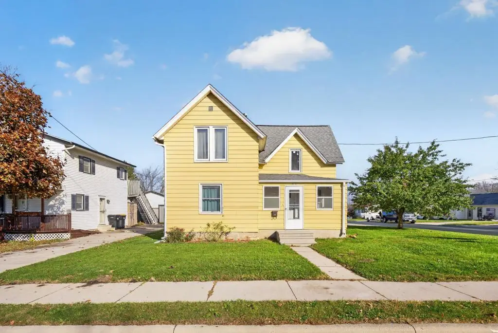 121 6th Street Ne, Stewartville, MN 55976 - #1