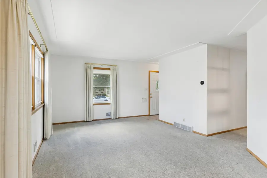 2047 Morgan Avenue, Saint Paul, MN 55116 - #3