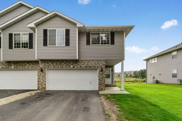 813 Alysheba Road, Shakopee, MN 55379