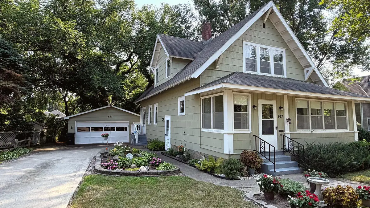 421 W Vernon Avenue, Fergus Falls, MN 56537 - #1