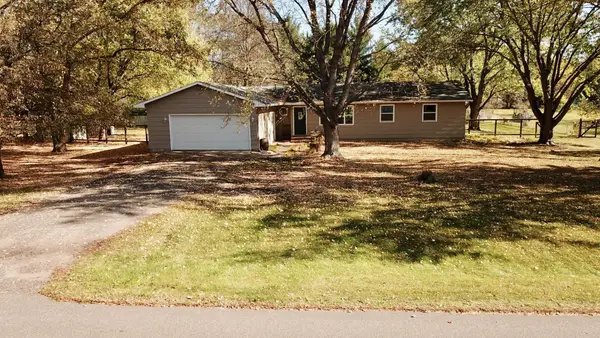 18555 147th Street Nw, Elk River, MN 55330