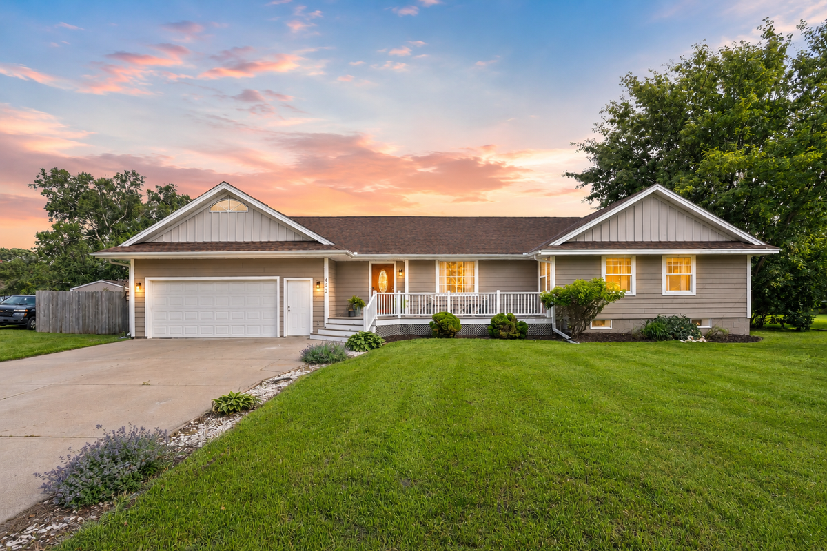 400 Decatur Avenue N, Golden Valley, MN 55427 - #1