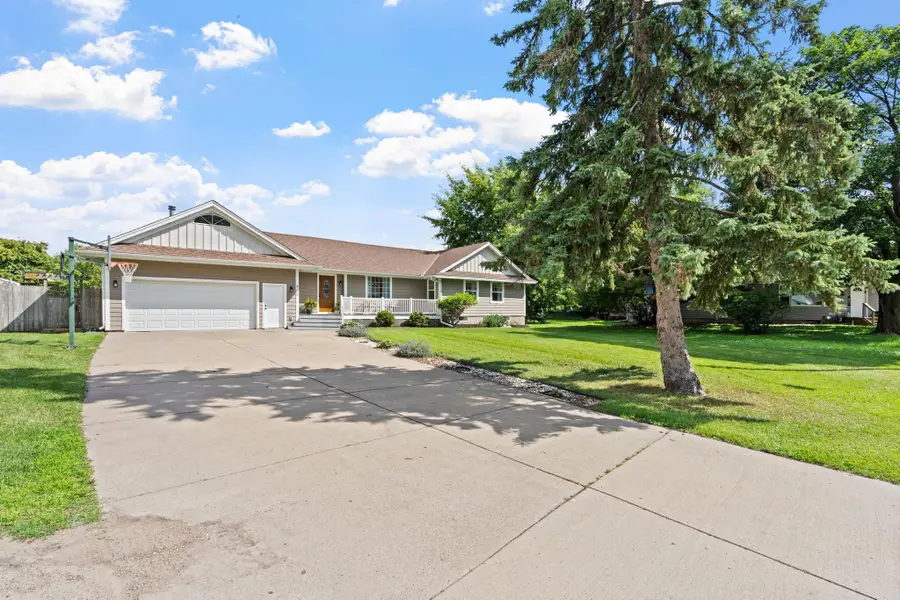 400 Decatur Avenue N, Golden Valley, MN 55427 - #3